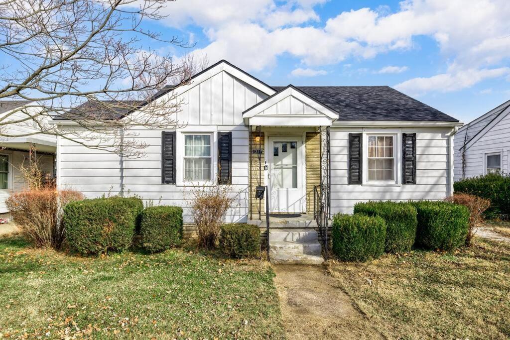Cozy Close To Downtown *